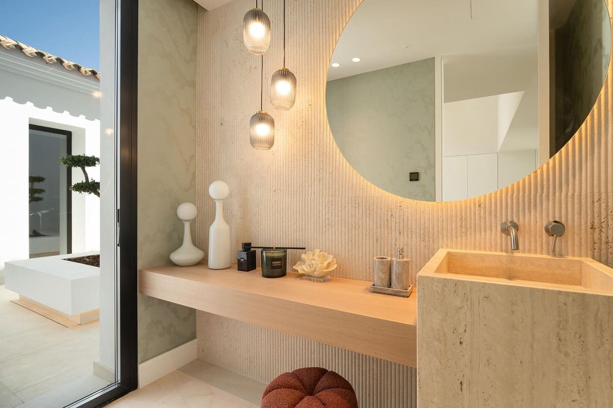 8 slaapkamer Villa te koop in Benahavis - € 9.980.000 (Ref: 9472360)