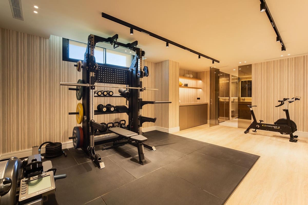 8 slaapkamer Villa te koop in Benahavis - € 9.980.000 (Ref: 9472360)