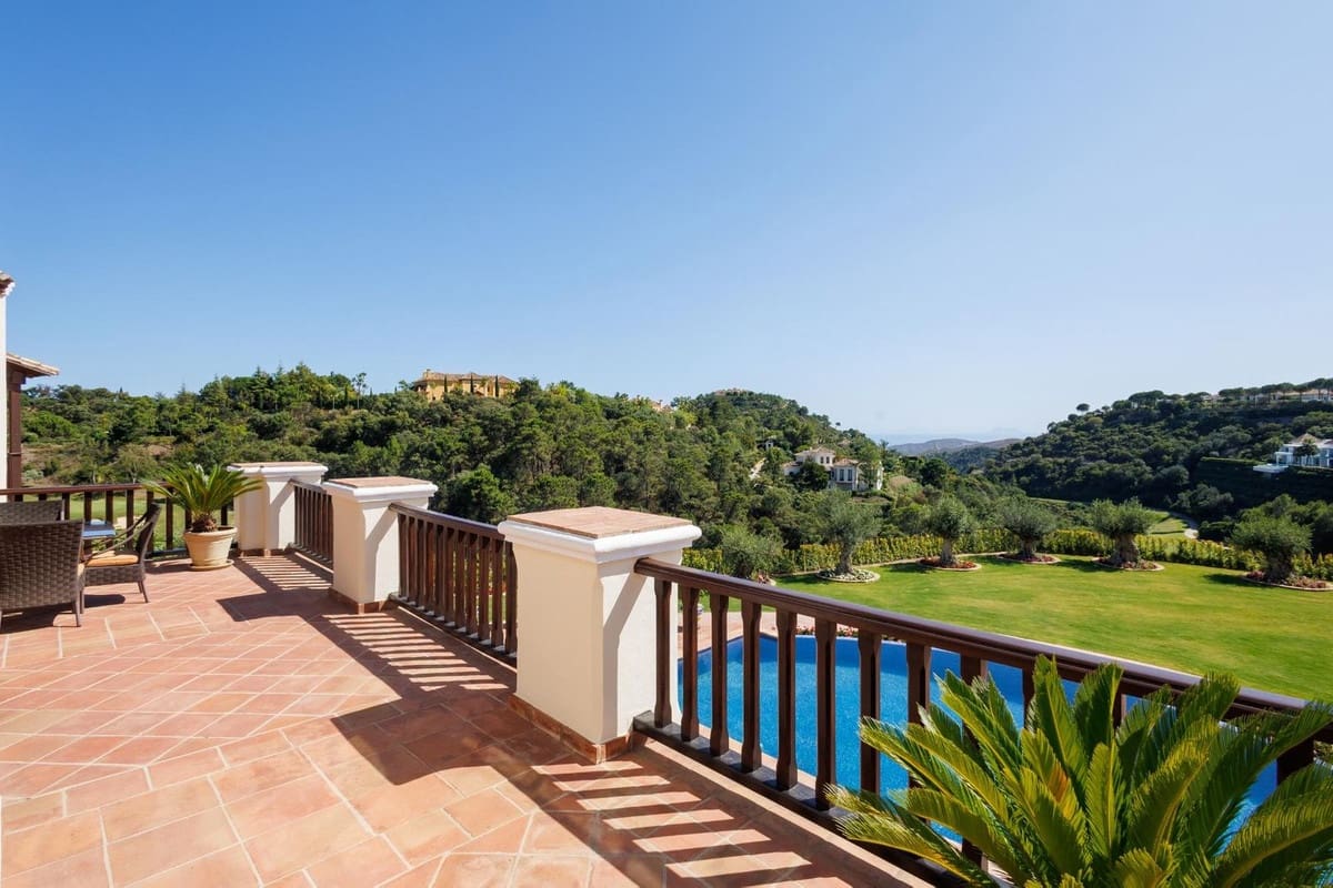 8 bedroom Villa for sale in La Zagaleta with pool garage - € 10,500,000 (Ref: 9472361)