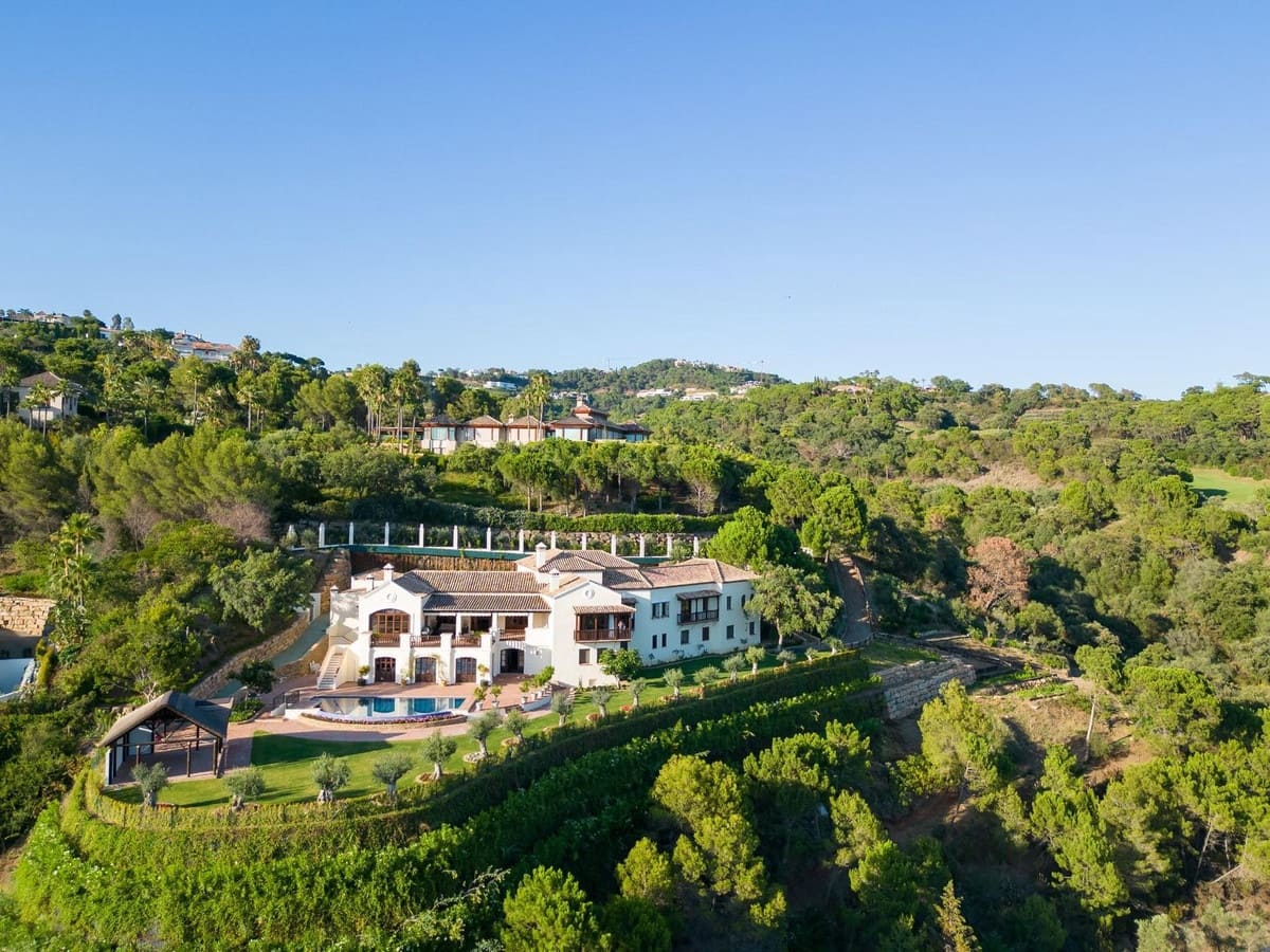 8 bedroom Villa for sale in La Zagaleta with pool garage - € 10,500,000 (Ref: 9472361)