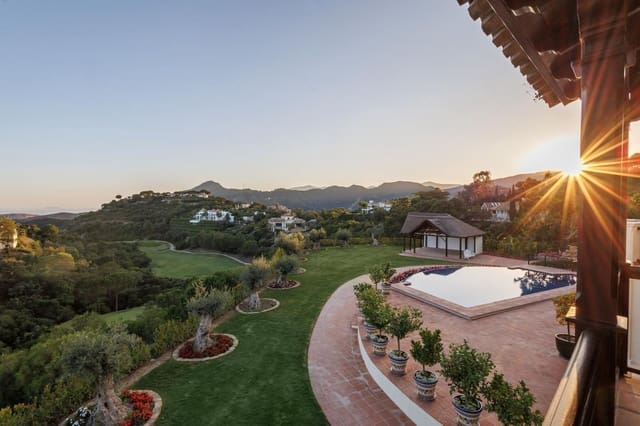 Chalet de 8 habitaciones en La Zagaleta, Benahavís en venta con piscina garaje - 10.500.000 € (Ref: 9472361)