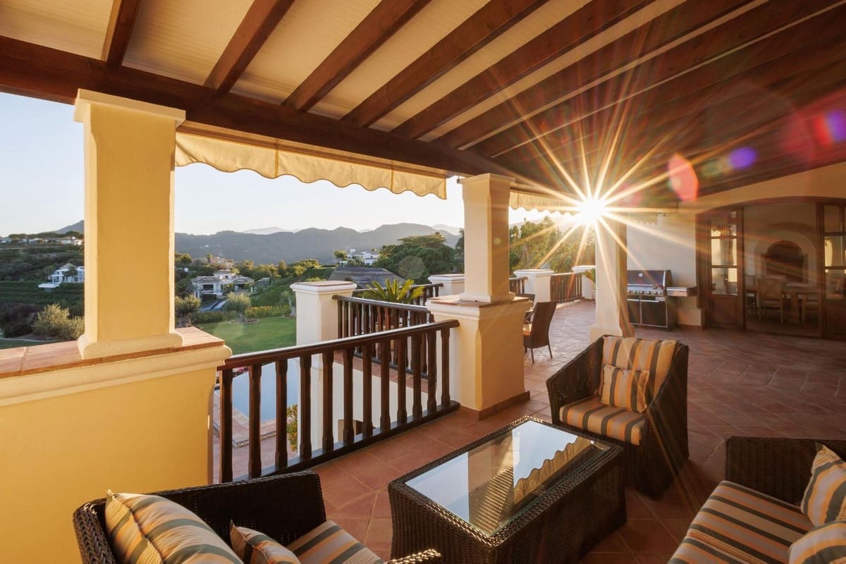 Chalet de 8 habitaciones en La Zagaleta en venta con piscina garaje - 10.500.000 € (Ref: 9472361)