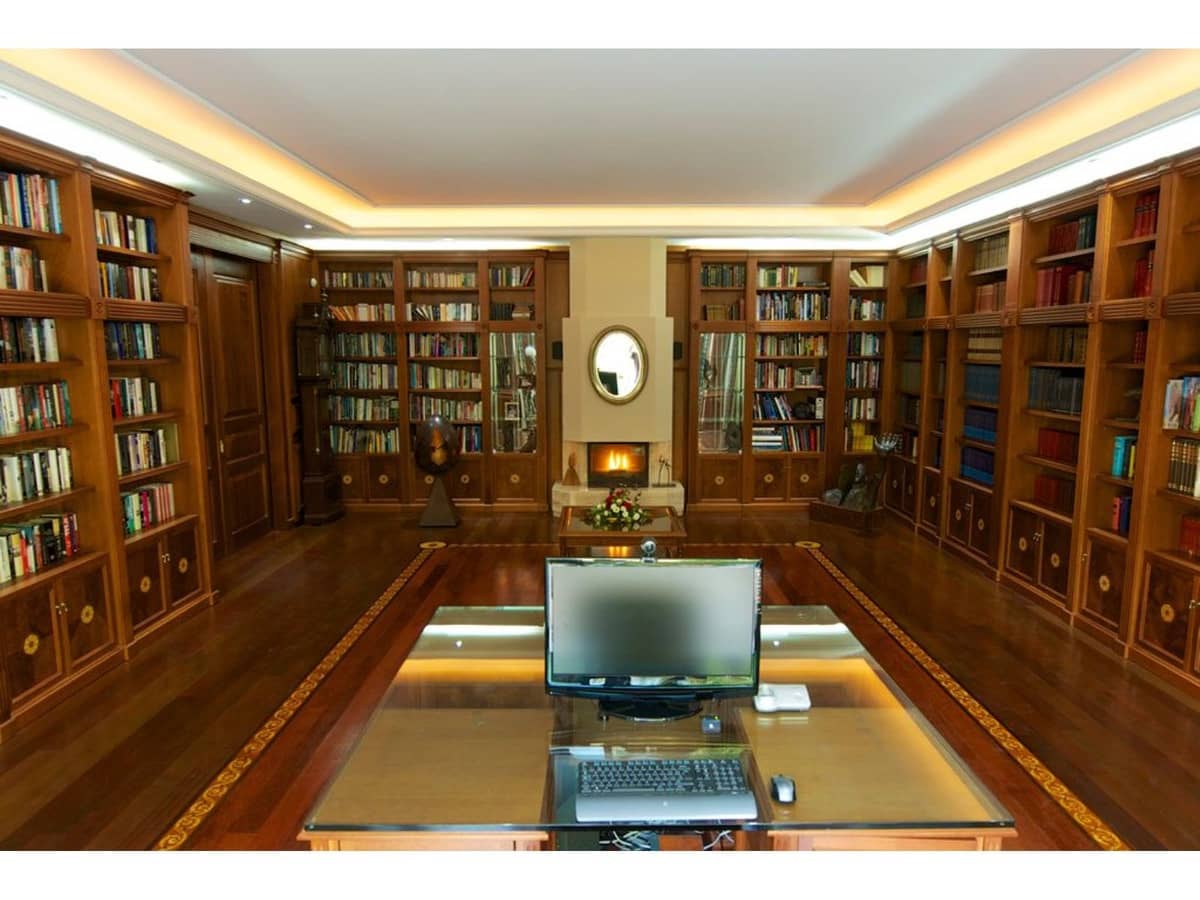 10 bedroom Villa for sale in La Zagaleta - € 9,995,000 (Ref: 9472362)