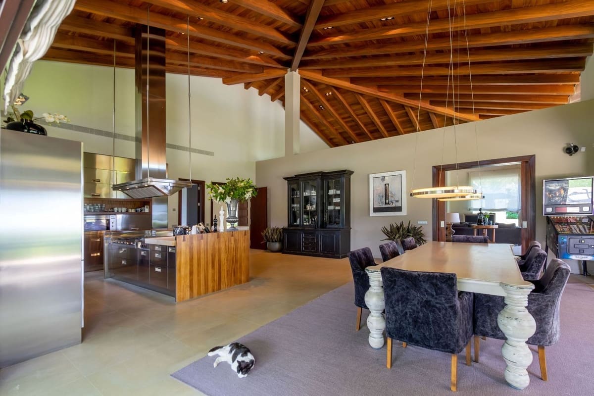 8 soverom Villa til salgs i La Zagaleta med svømmebasseng garasje - € 9 900 000 (Ref: 9472363)