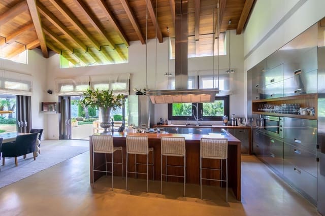 8 soverom Villa til salgs i La Zagaleta, Benahavís med svømmebasseng garasje - € 9 900 000 (Ref: 9472363)