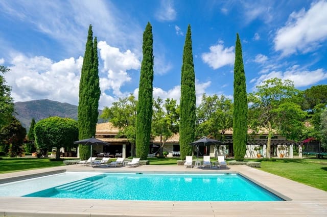 Chalet de 8 habitaciones en La Zagaleta, Benahavís en venta con piscina garaje - 9.900.000 € (Ref: 9472363)