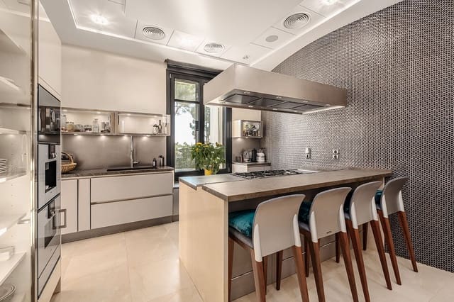 7 sypialnia Willa na sprzedaż w Hacienda Las Chapas, Marbella - 9 500 000 € (Ref: 9472364)