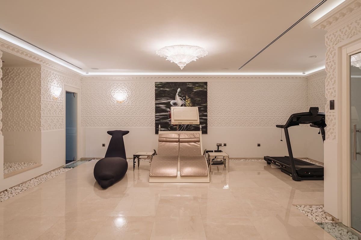 7 slaapkamer Villa te koop in Marbella - € 9.500.000 (Ref: 9472364)