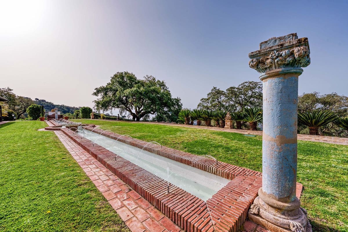 7 sypialnia Willa na sprzedaż w La Mairena - 7 975 000 € (Ref: 9472366)