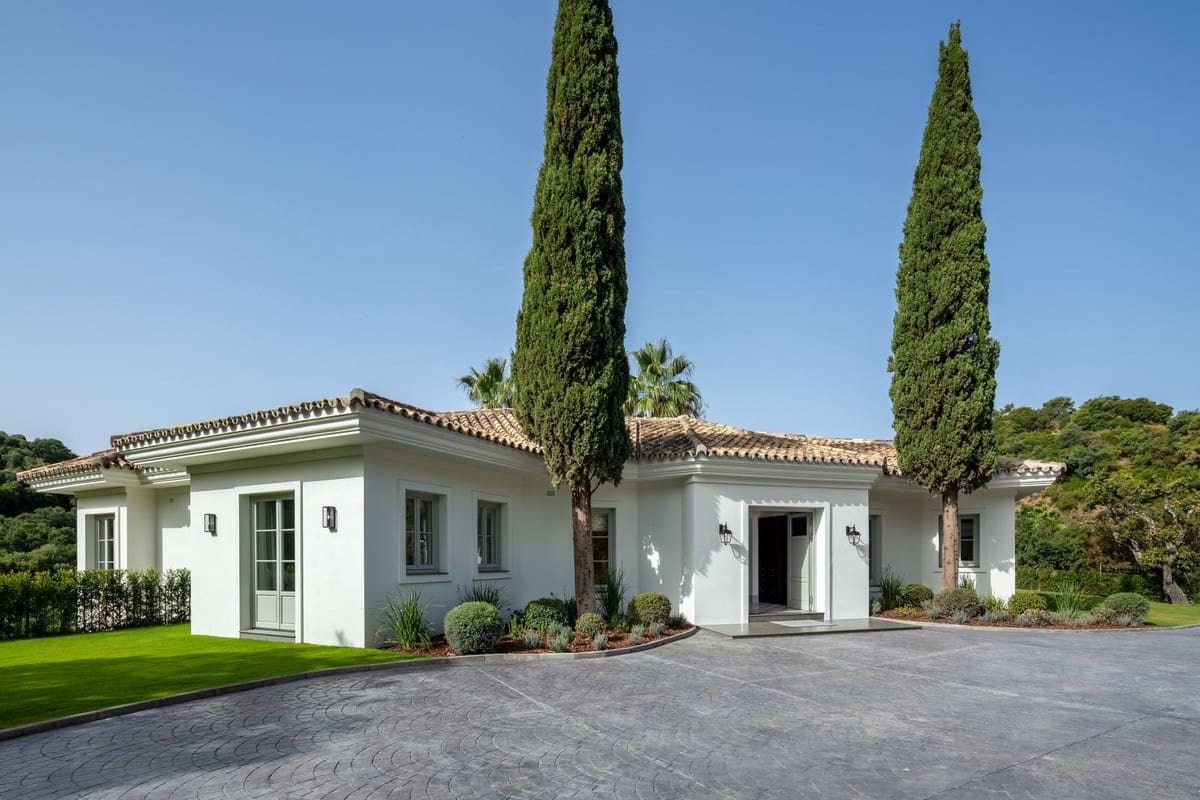 5 bedroom Villa for sale in La Zagaleta with pool garage - € 8,000,000 (Ref: 9472372)