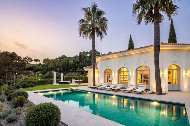 5 bedroom Villa for sale in La Zagaleta, Benahavís with pool garage - € 8,000,000 (Ref: 9472372)