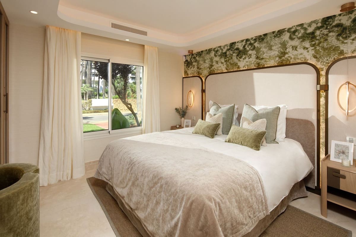 3 bedroom Apartment for sale in Golden Mile - € 6,995,000 (Ref: 9472374)