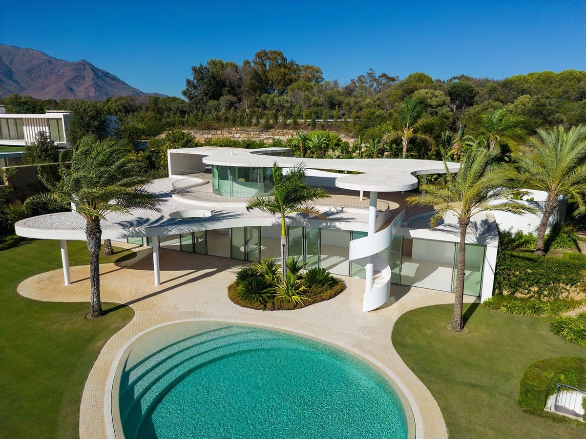 4 bedroom Villa for sale in Casares - € 6,500,000 (Ref: 9472378)