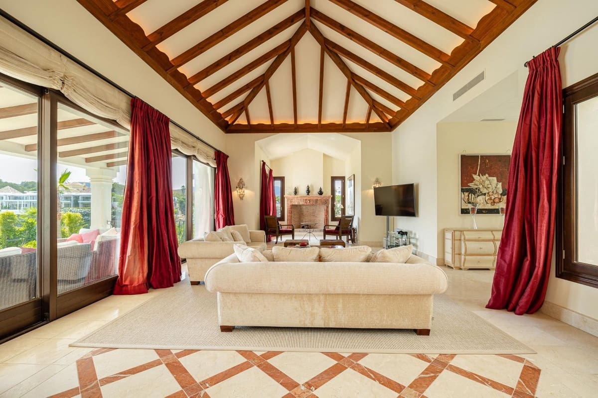 7 bedroom Villa for sale in La Zagaleta with pool garage - € 5,950,000 (Ref: 9472385)