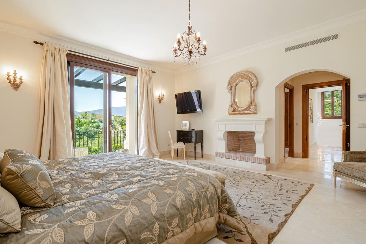 7 bedroom Villa for sale in La Zagaleta with pool garage - € 5,950,000 (Ref: 9472385)