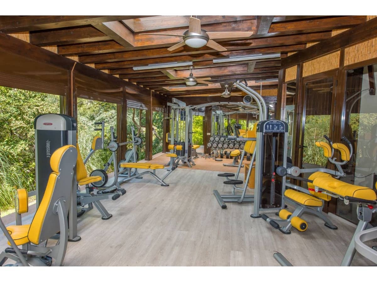 8 makuuhuone Huvila myytävänä paikassa La Zagaleta - 5 850 000 € (Ref: 9472386)