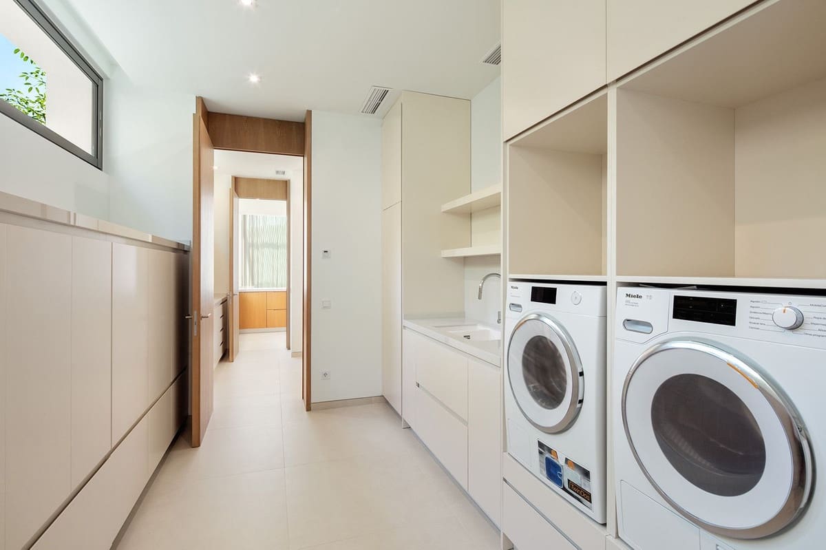 4 quarto Moradia para venda em Casares - 5 750 000 € (Ref: 9472389)