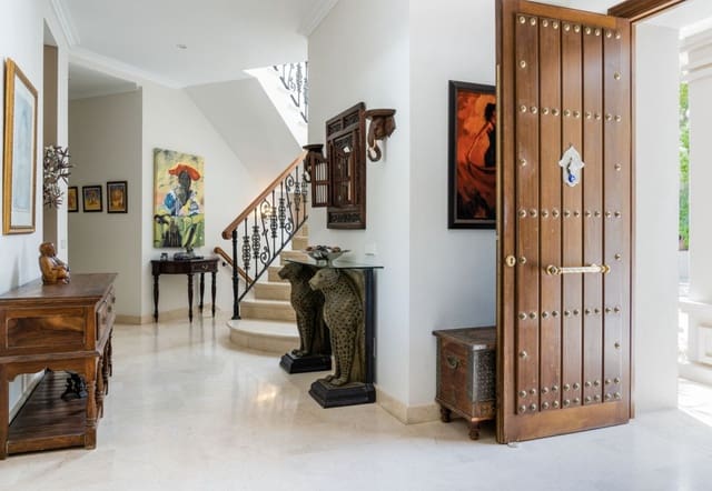 7 chambre Villa/Maison à vendre à Nueva Andalucia, Marbella avec piscine garage - 5 595 000 € (Ref: 9472390)