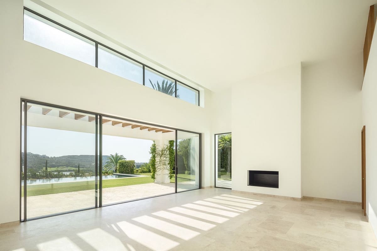 5 bedroom Villa for sale in Casares - € 4,500,000 (Ref: 9472399)