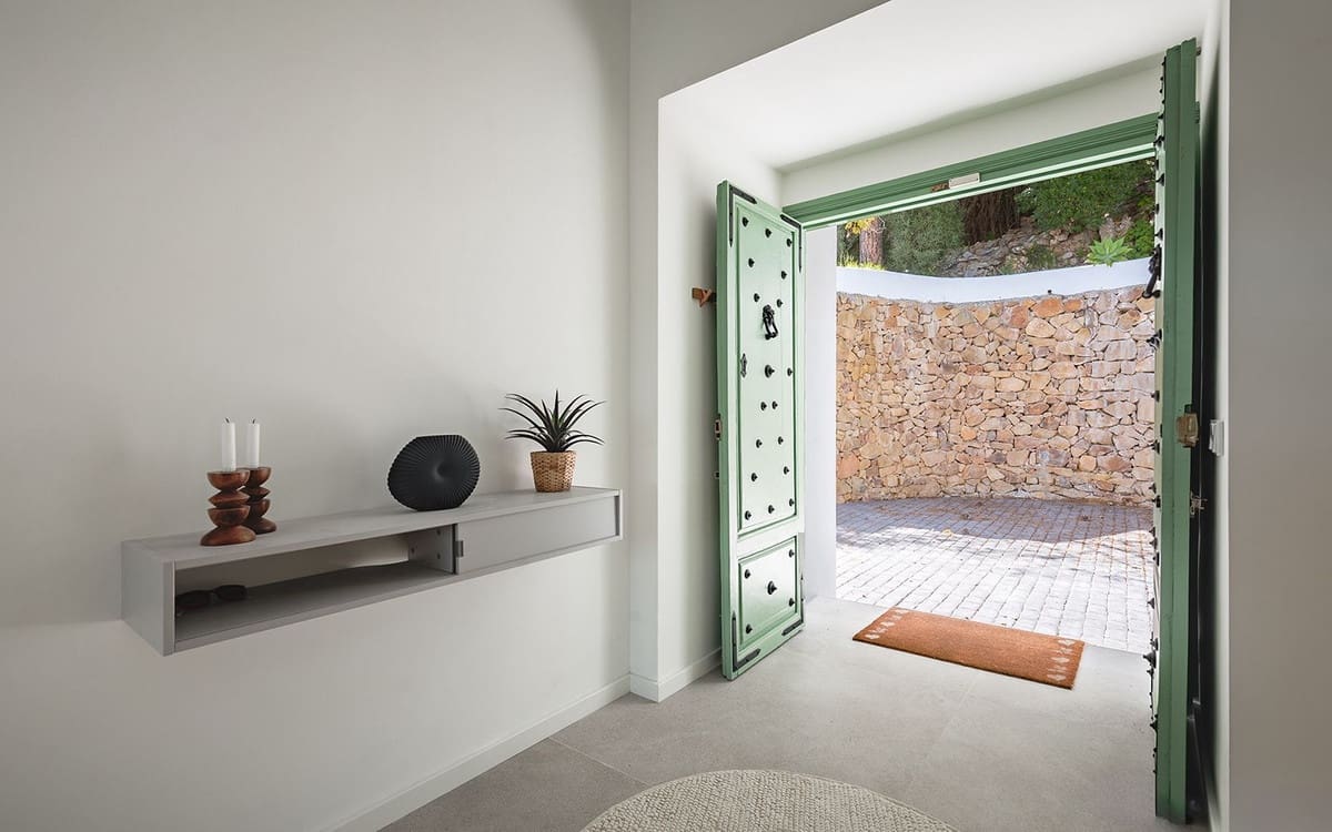 5 bedroom Villa for sale in El Madronal - € 3,985,000 (Ref: 9472406)