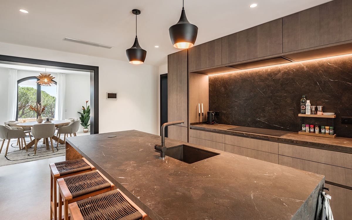 5 bedroom Villa for sale in El Madronal - € 3,985,000 (Ref: 9472406)