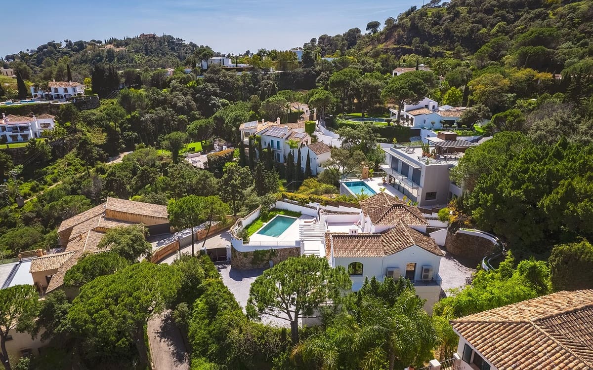 5 bedroom Villa for sale in El Madronal - € 3,985,000 (Ref: 9472406)