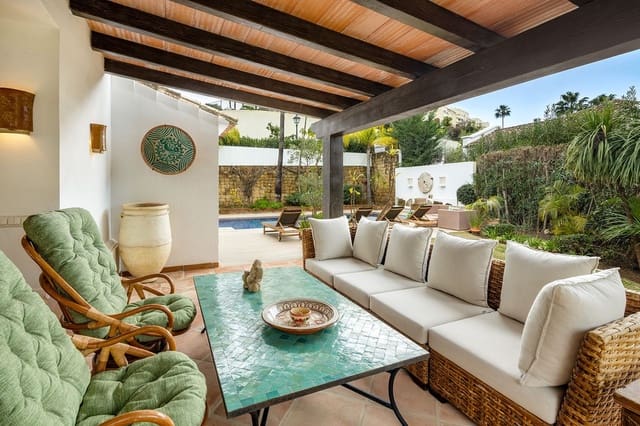 4 Zimmer Villa zu verkaufen in La Quinta, Benahavís - 2.950.000 € (Ref: 9472411)