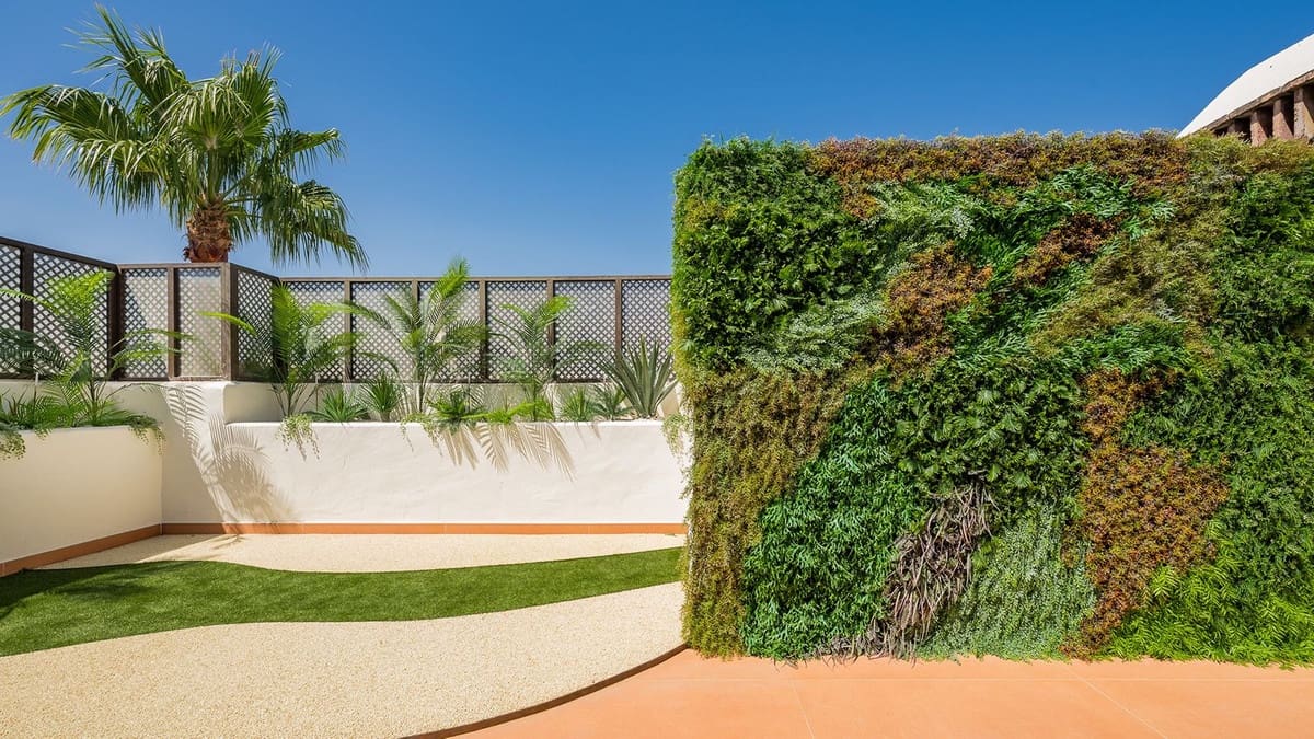 3 bedroom Penthouse for sale in New Golden Mile - € 2,695,000 (Ref: 9472416)