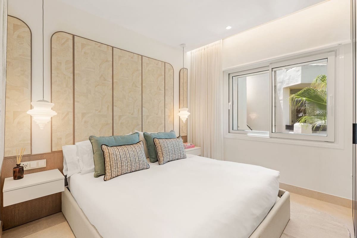 3 slaapkamer Penthouse te koop in New Golden Mile - € 2.695.000 (Ref: 9472416)