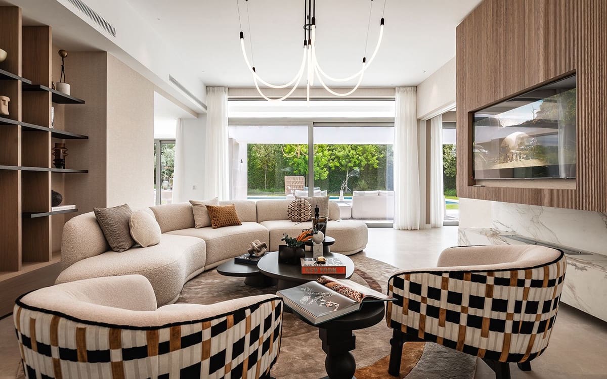 5 bedroom Villa for sale in El Paraiso - € 2,495,000 (Ref: 9472418)