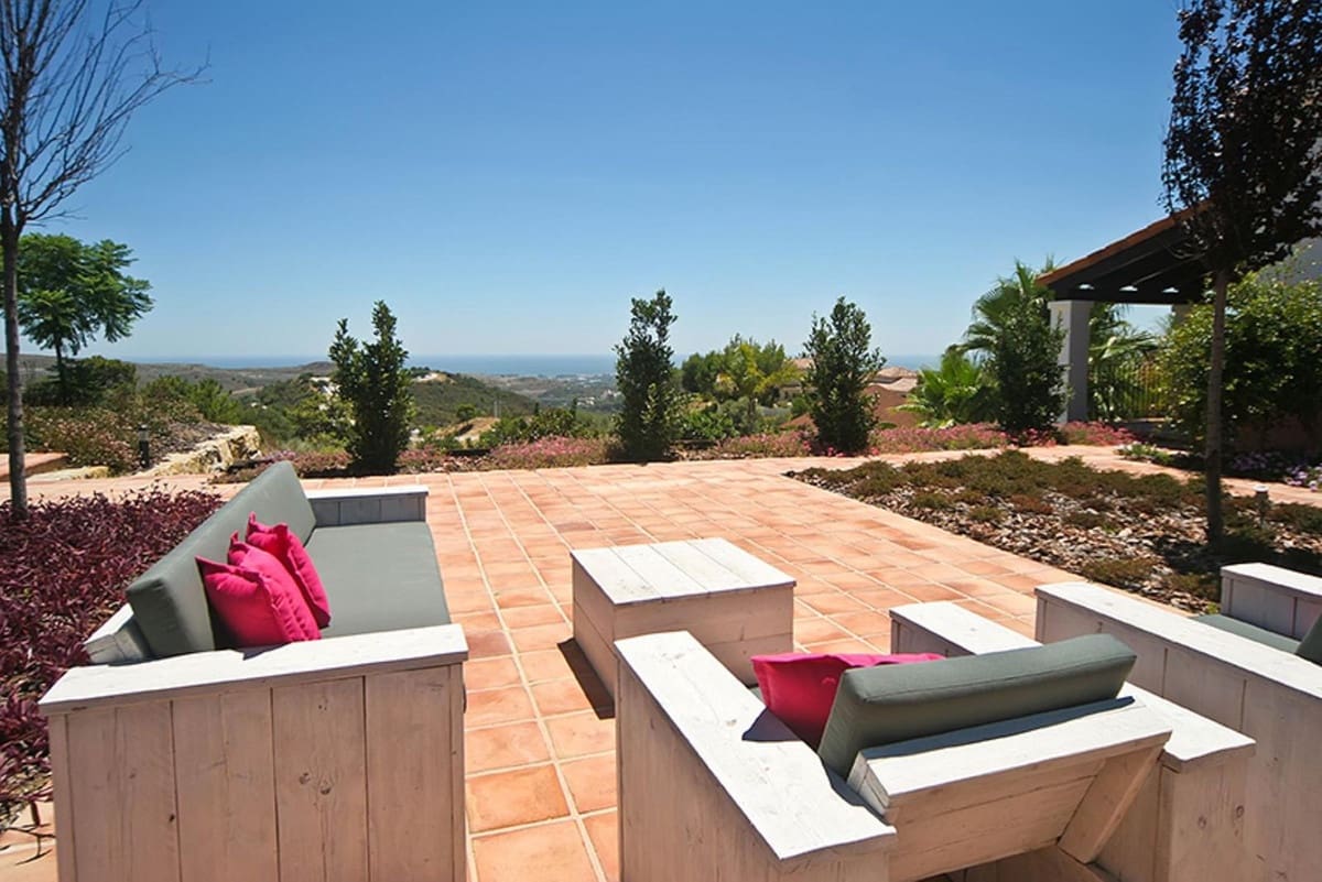 6 makuuhuone Huvila myytävänä paikassa Benahavis mukana uima-altaan 
autotalli - 1 894 500 € (Ref: 9472428)