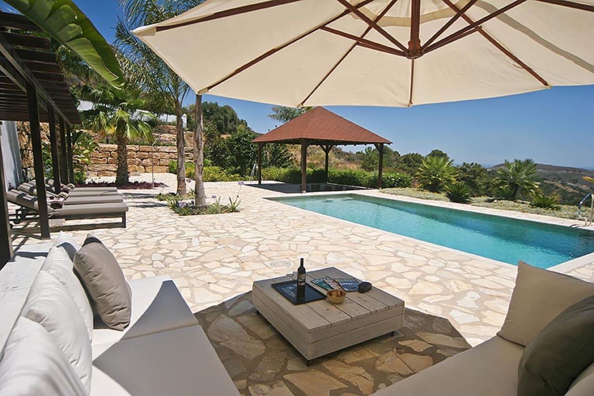 6 makuuhuone Huvila myytävänä paikassa Benahavis mukana uima-altaan 
autotalli - 1 894 500 € (Ref: 9472428)