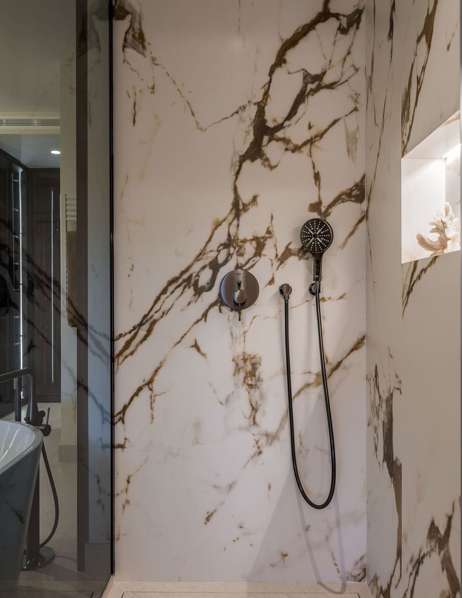 3 bedroom Apartment for sale in New Golden Mile - € 1,825,000 (Ref: 9472434)