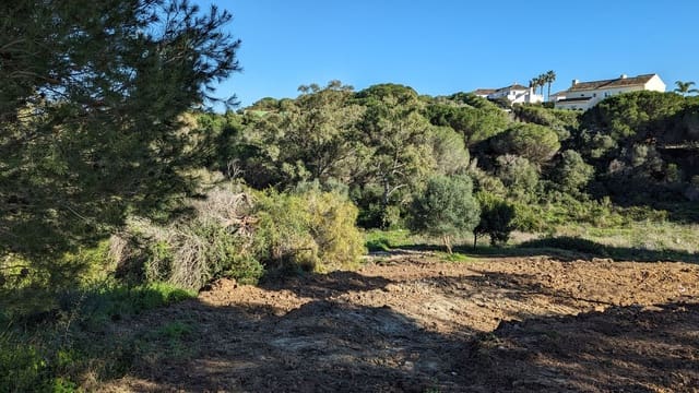 Tomt till salu i Sotogrande, San Roque - 580 000 € (Ref: 9472497)