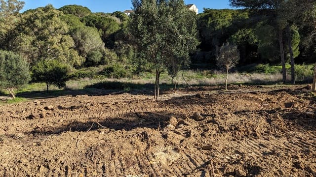 Tomt till salu i Sotogrande, San Roque - 580 000 € (Ref: 9472497)