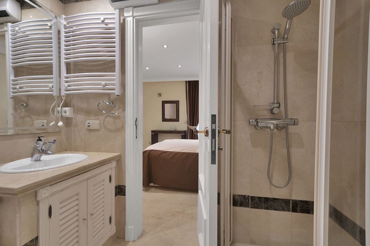 2 bedroom Apartment for sale in New Golden Mile with pool garage - € 649,000 (Ref: 9472505)