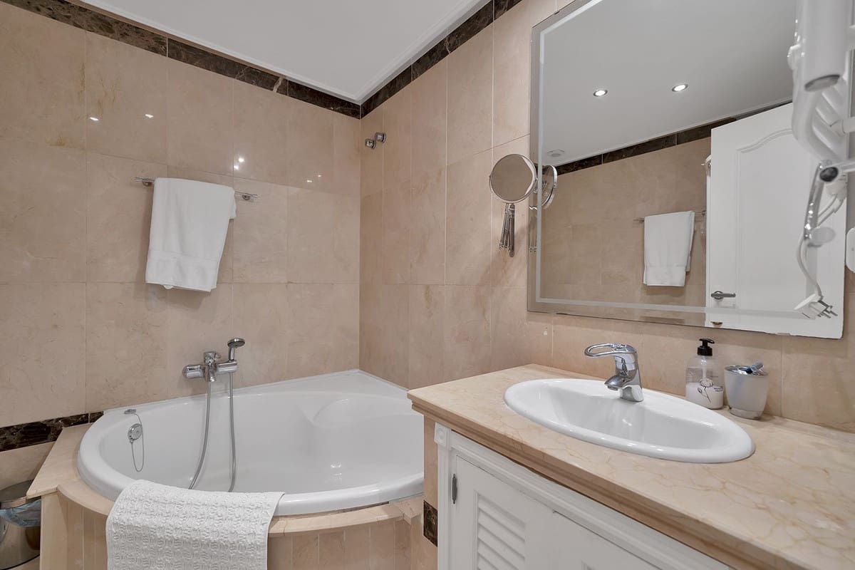 2 bedroom Apartment for sale in New Golden Mile with pool garage - € 649,000 (Ref: 9472505)