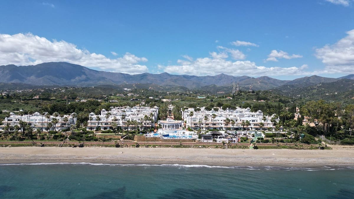 2 bedroom Apartment for sale in New Golden Mile with pool garage - € 649,000 (Ref: 9472505)