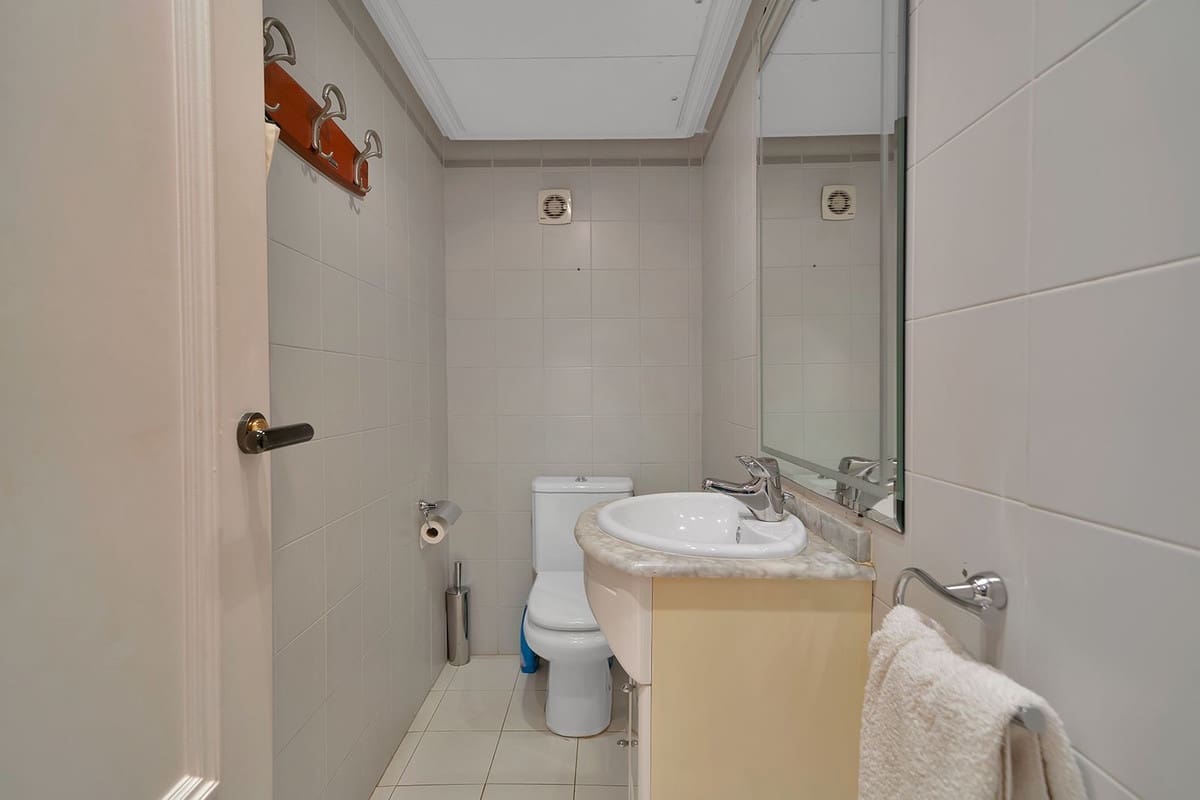 Apartamento de 2 habitaciones en New Golden Mile en venta con piscina garaje - 625.000 € (Ref: 9472505)