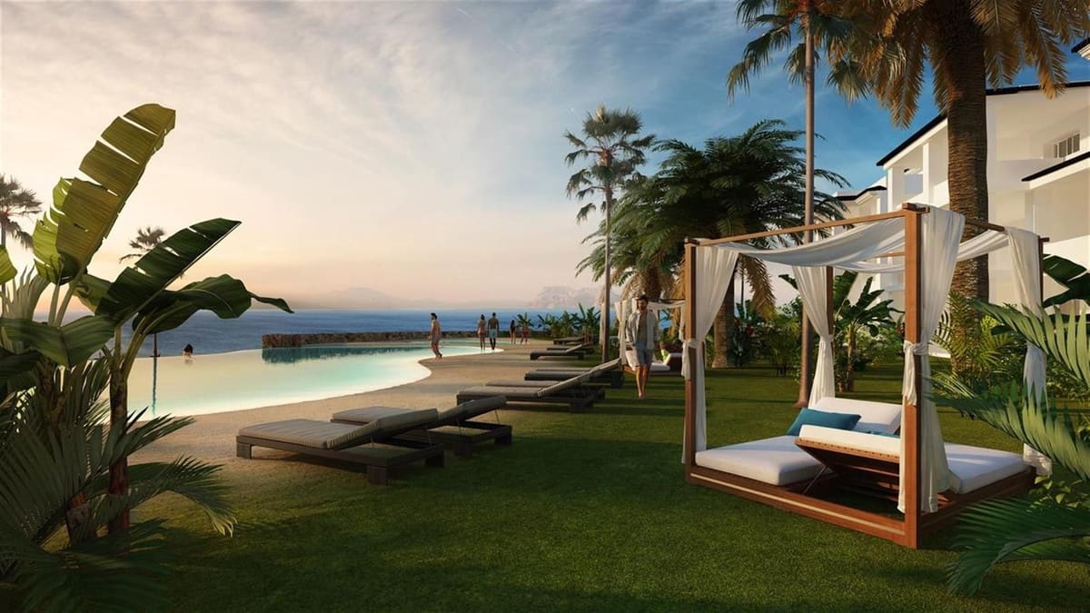 2 bedroom Penthouse for sale in New Golden Mile - € 870,442 (Ref: 9472511)