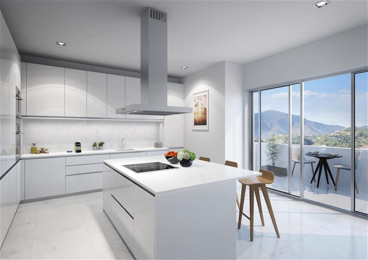 2 bedroom Penthouse for sale in New Golden Mile - € 870,442 (Ref: 9472511)