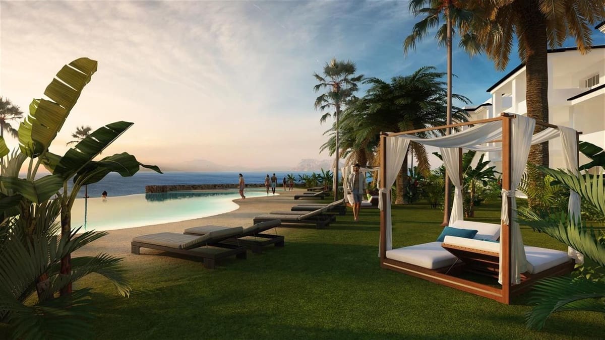 2 bedroom Penthouse for sale in New Golden Mile - € 870,442 (Ref: 9472511)