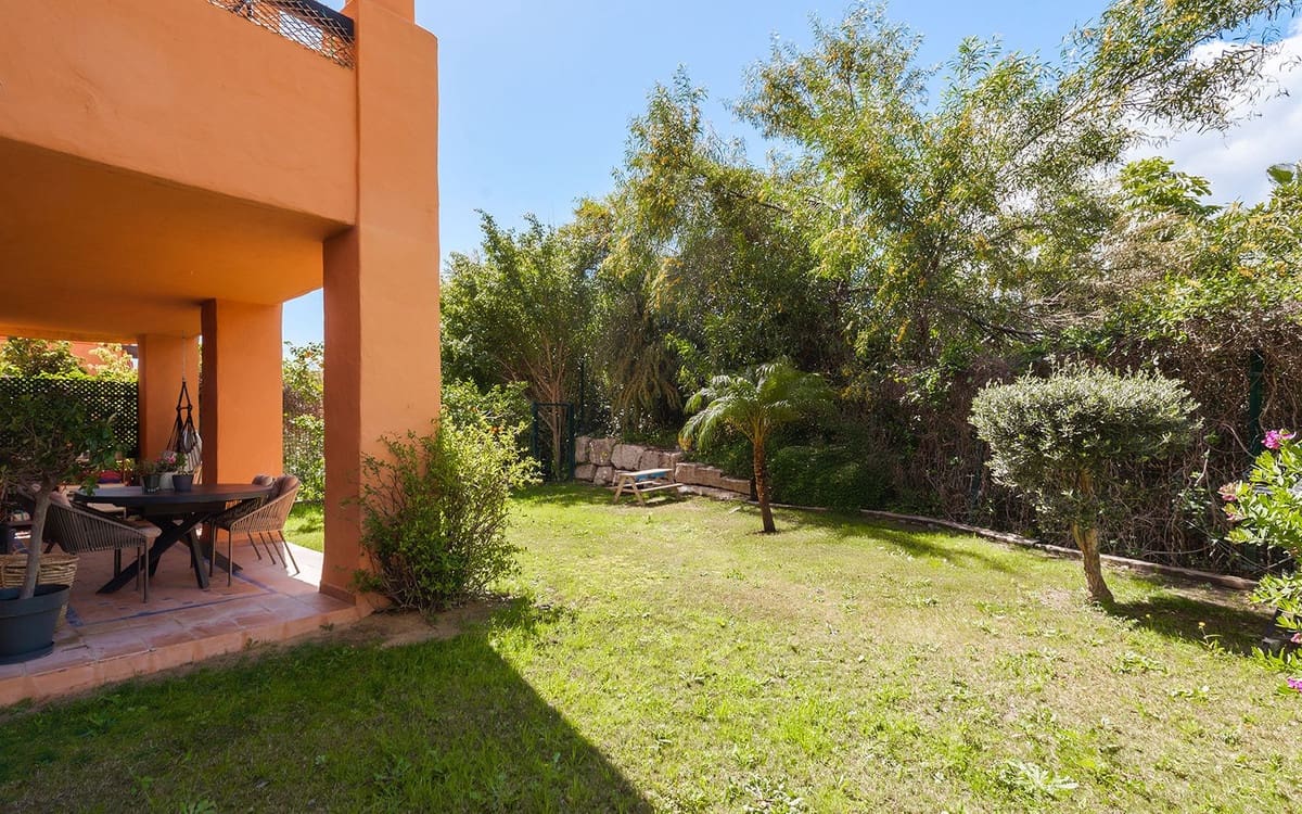 3 bedroom Apartment for sale in Benahavis - € 795,000 (Ref: 9472539)