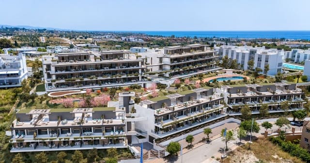 2 bedroom Penthouse for sale in Cancelada, Estepona - € 751,000 (Ref: 9472548)