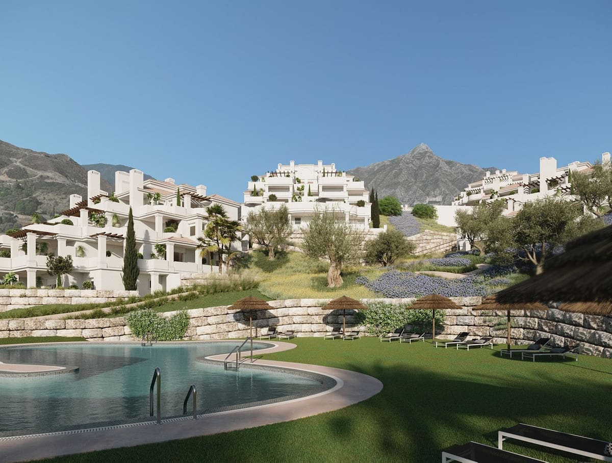 2 bedroom Apartment for sale in Nueva Andalucia - € 497,500 (Ref: 9472645)
