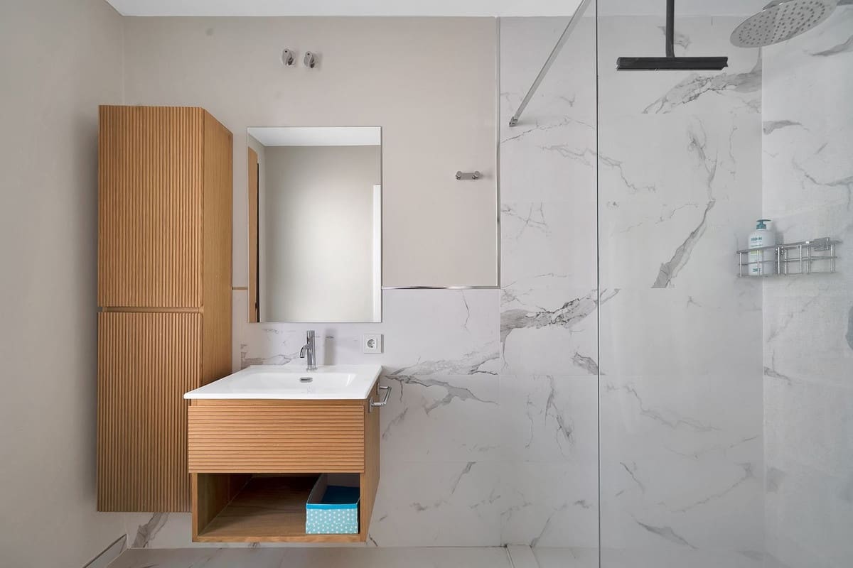 5 bedroom Townhouse for sale in Benahavis with pool garage - € 729,000 (Ref: 9472723)