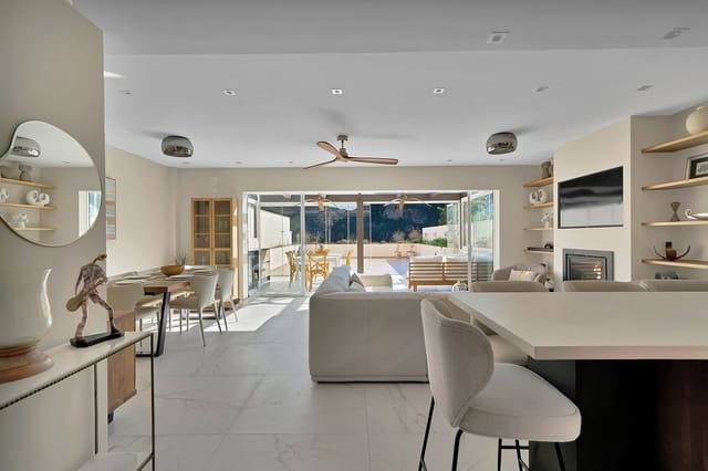 5 bedroom Townhouse for sale in Benahavís with pool garage - € 729,000 (Ref: 9472723)