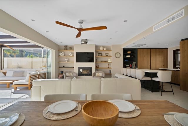 5 bedroom Townhouse for sale in Benahavís with pool garage - € 729,000 (Ref: 9472723)