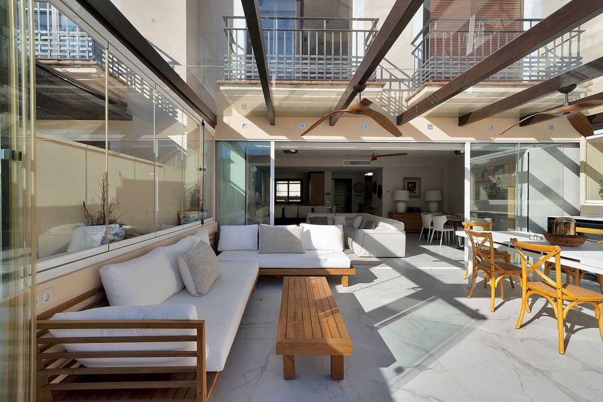 5 bedroom Townhouse for sale in Benahavis with pool garage - € 729,000 (Ref: 9472723)