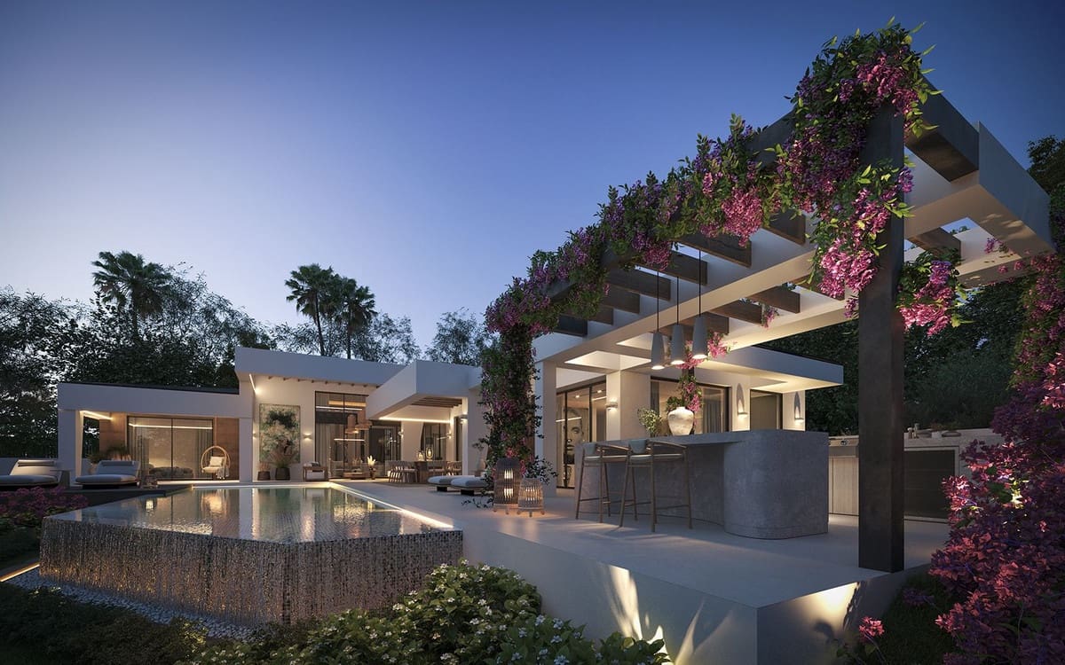 4 bedroom Villa for sale in Nueva Andalucia - € 3,980,000 (Ref: 9472724)